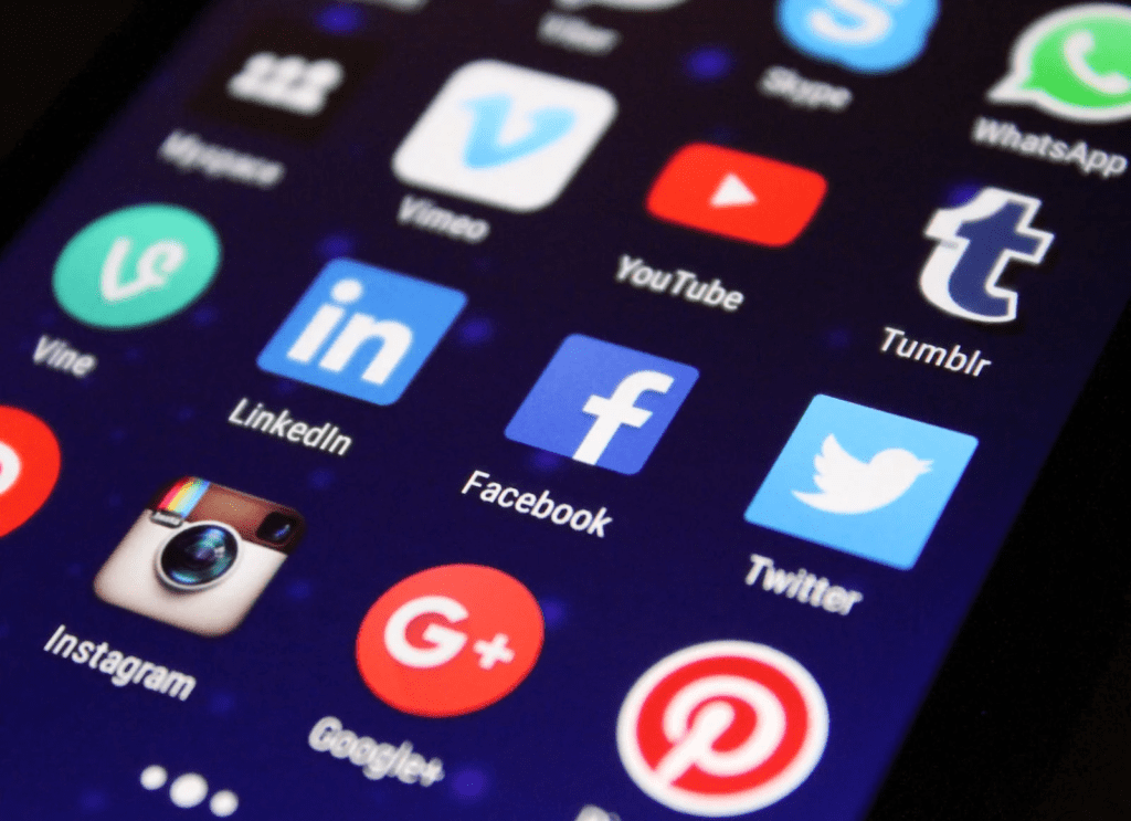 사회적 미디어와 온라인 마케팅: 2024년 디지털 전략
